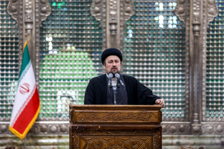 باید برای‌ رفع فقر فرهنگ ایجاد کنیم