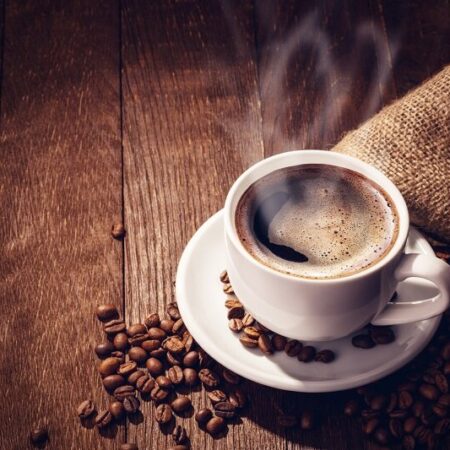 آخرین فنجان قهوه را در چه ساعتی بنوشیم؟