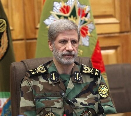 امیر حاتمی: تا آخرین نفس از خاک پاک و استقلال ایران دفاع می‌کنیم