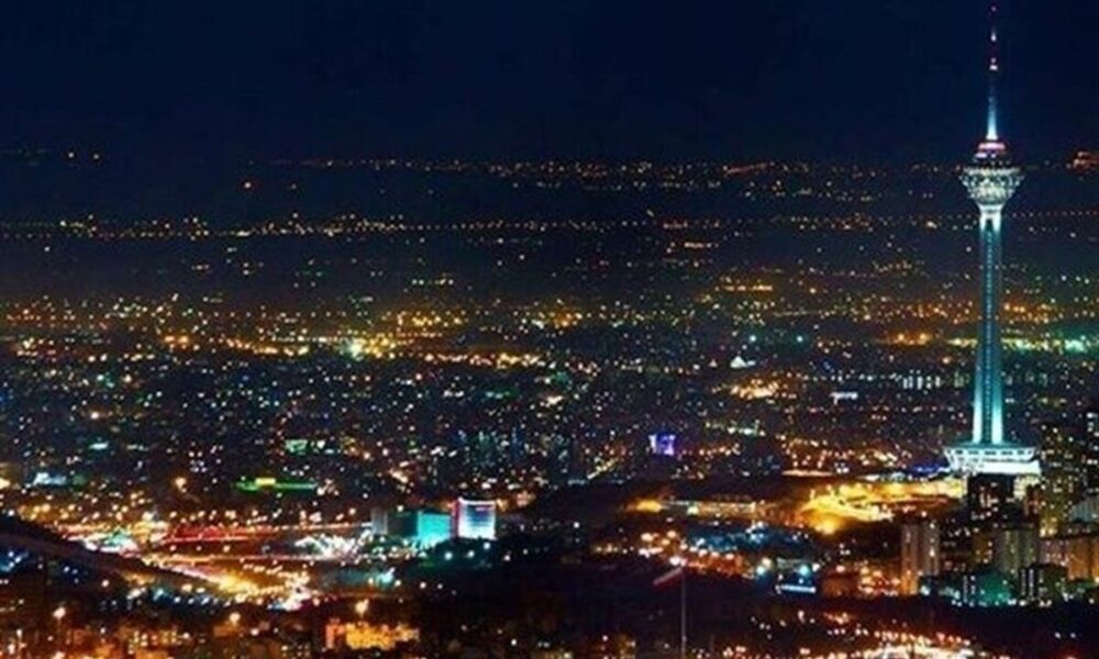 بحران مصرف برق در تهران / یک میلیون لامپ اضافی همچنان روشن است