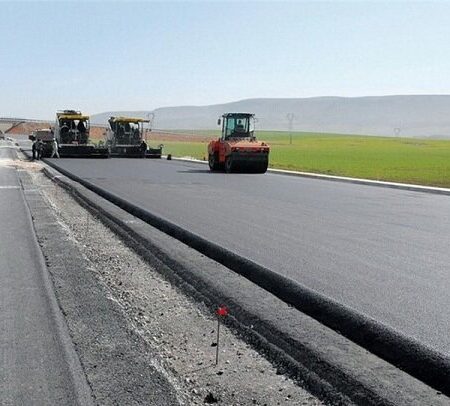 مدیرکل راهداری کردستان: ۳۰ کیلومتر راه روستایی سنندج در مسیر تکمیل است