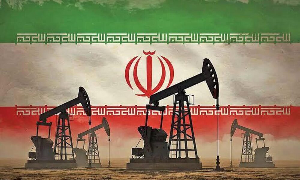 نفت ایران بدون مشتری ماند / چین و هند میدان را خالی کردند