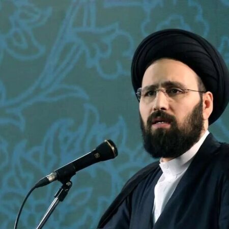 هرکس پیام دوستی به آمریکا بفرستد، خبیث و نجس است
