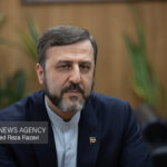 آلودگی نفتی سواحل جزیره قشم ناشی از آثار تجاوز نظامی خارجی است