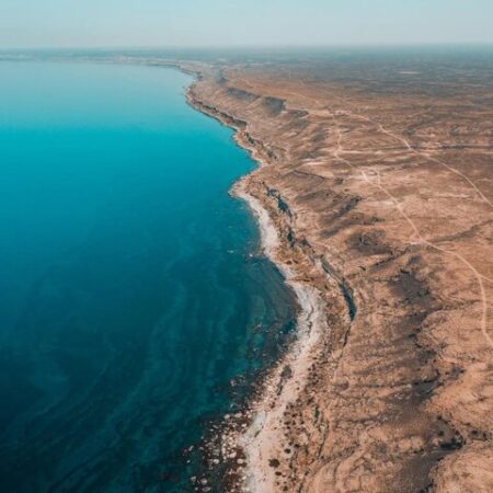 دبیرخانه کنوانسیون تهران باید به کشورهای ساحلی خزر بازگردد
