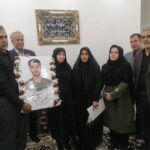 دیدار رئیس سازمان حفاظت محیط زیست با خانواده شهید خلبان رضا بارانی