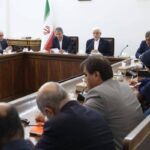عارف: دشمن را در جبهه جنگ اقتصادی هم شکست می‌دهیم