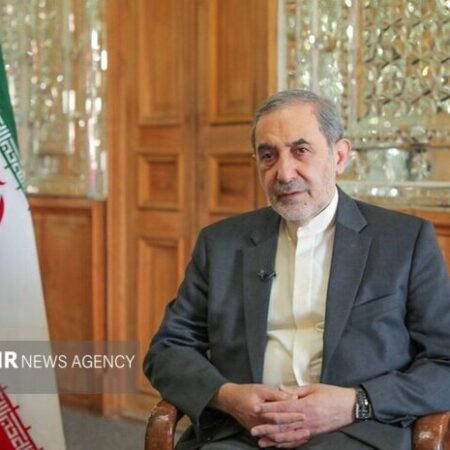ولایتی انتصاب محسن رضایی به دبیری شورای‌عالی امنیت ملی را تبریک گفت