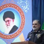 پیام تبریک امیر دریادار ایرانی به مناسبت روز خبرنگار