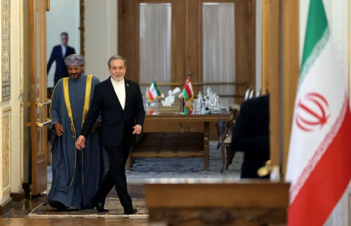 بازتاب خبر عمان و عربستان در بازار طلا و دلار/ دلار ۴۵۰۰ تومان گران‌تر شد/ طلای ۱۸ عیار تا ۳۵ میلیون تومان بالا می‌رود؟
