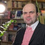 برای شادی، برای آبادی: از مدرسه تا کتابفروشی