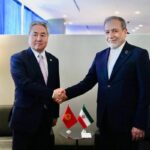 گفتگوی عراقچی با وزیر امور خارجه قرقیزستان
