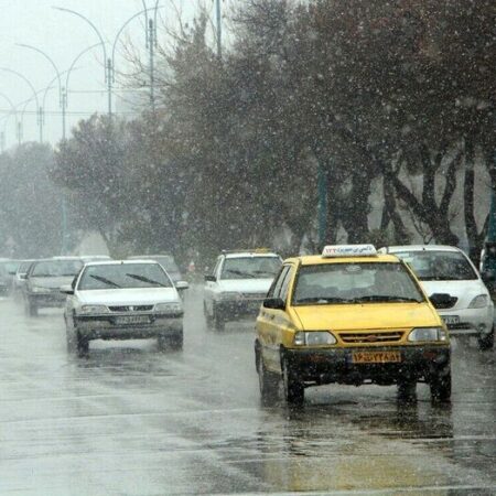 ترافیک نیمه‌سنگین در محورهای مواصلاتی کشور| بارش در ۳ استان
