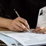 رتبه دوم کنکور انسانی: کل جنگ در تهران بودیم، صداها اذیت می‌کرد / مخالف تاثیر معدل هستم چون تقلب در امتحانات نهایی راحت است / به مهاجرت فکر می‌کنم