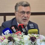 ظفرقندی: نیروهای نظامی و انتظامی سهم خود را در دفاع از کشور ادا کردند