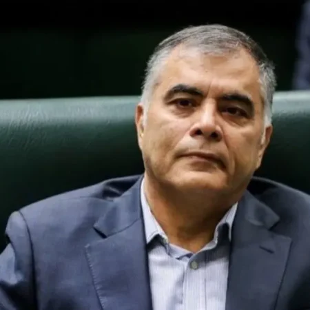 واکنش فوری وزیر پیشین نفت به ترامپ؛ ادعای شما درباره استعفای من دروغ است